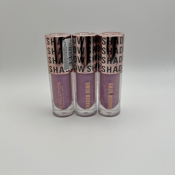 Revolution Shadow Bomb Cream Eyeshadow - Picture 3 of 4